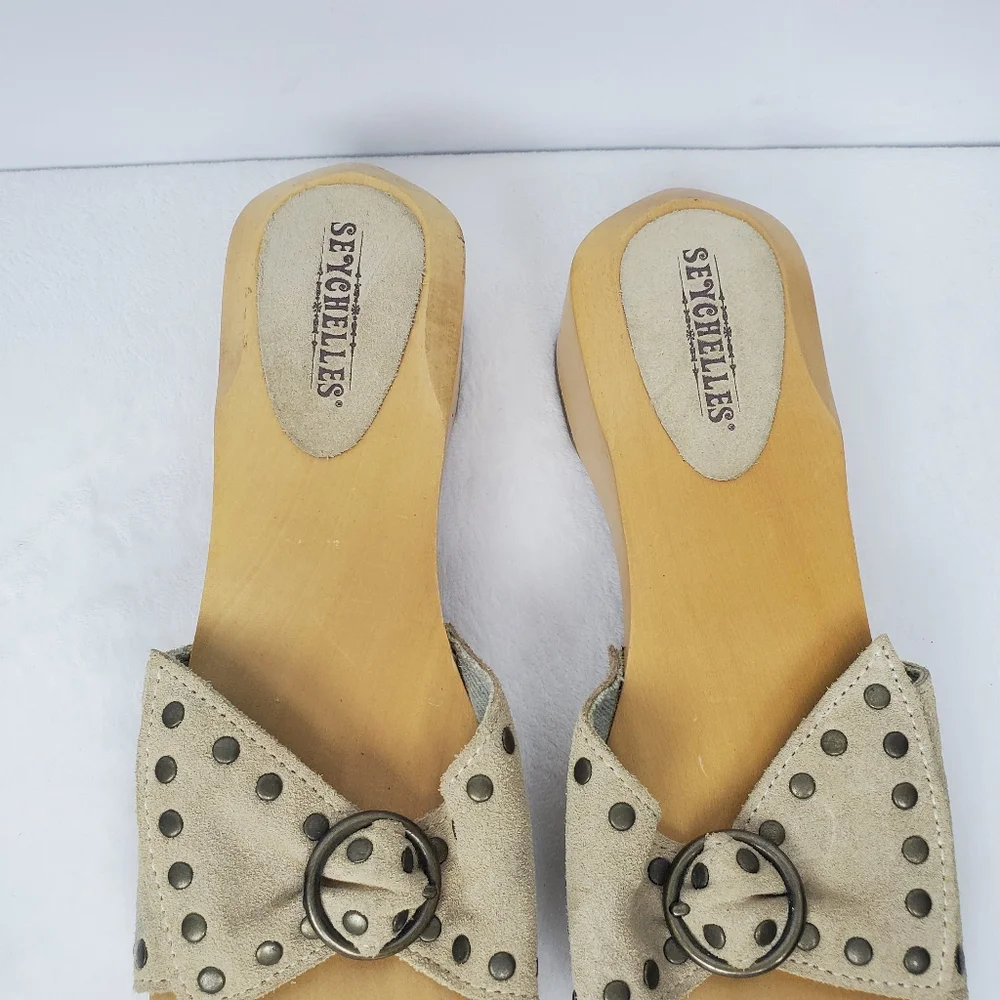 Seychelles Wood Tan Studded Sandals 8.5
